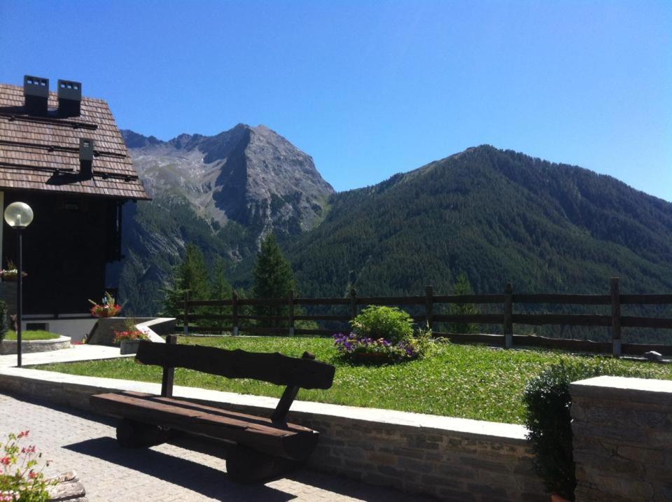La Grange Apartment Sauze di Cesana Bagian luar foto